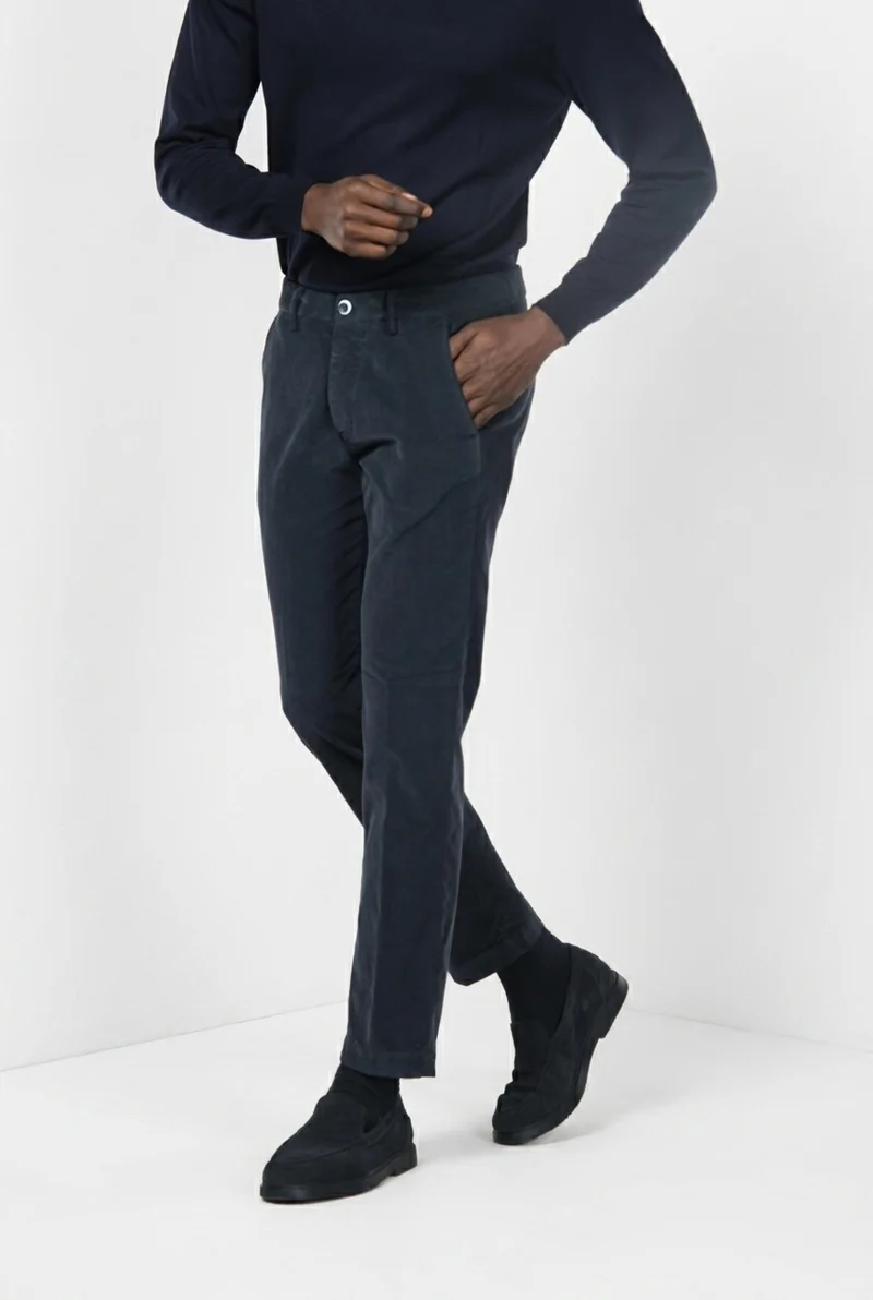 Torino pantalon chino homme en velours côtelé 1000 raies, slim fit ①