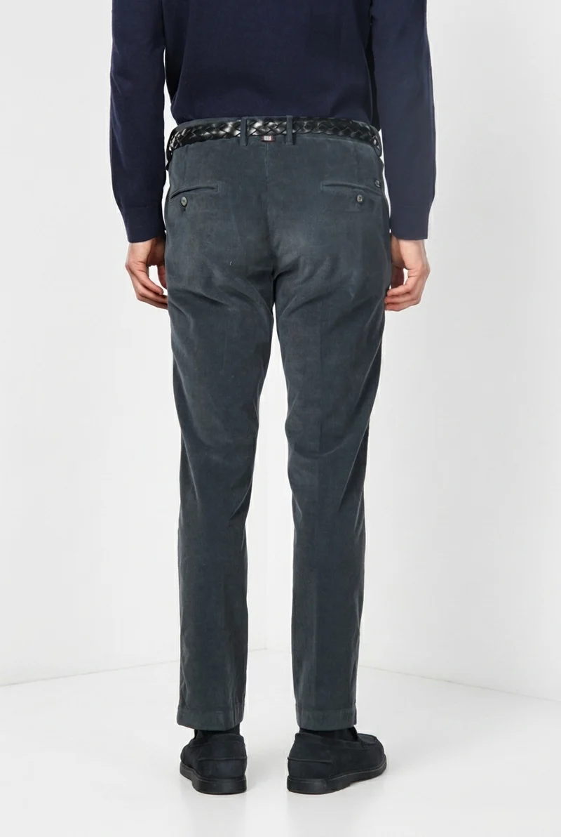 Torino pantalon chino homme en velours côtelé 1000 raies, slim fit ①