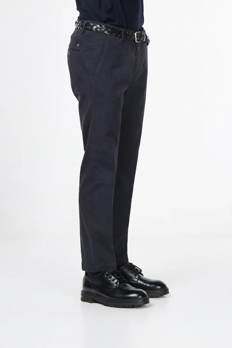 Torino pantalon chino homme en velours côtelé 1000 raies, slim fit ①