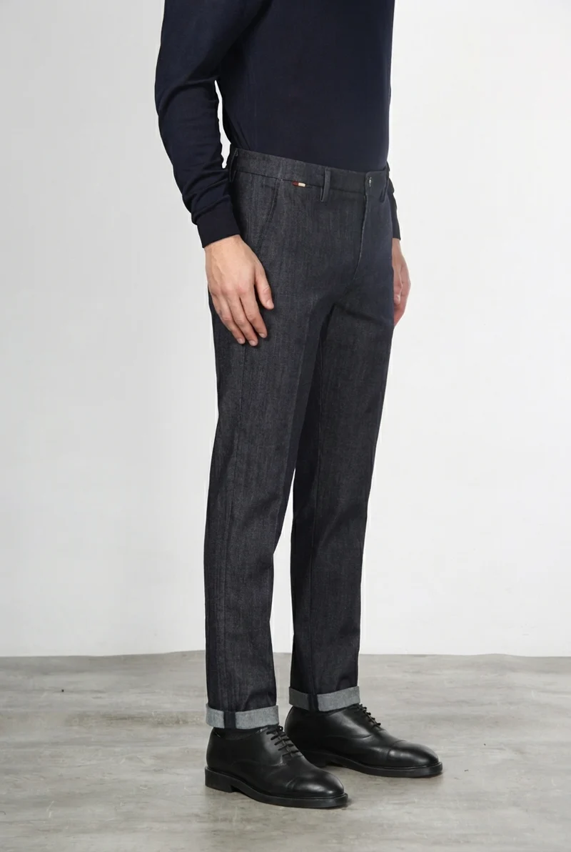 Osaka pantalon chino homme en denim stretch, carrot fit