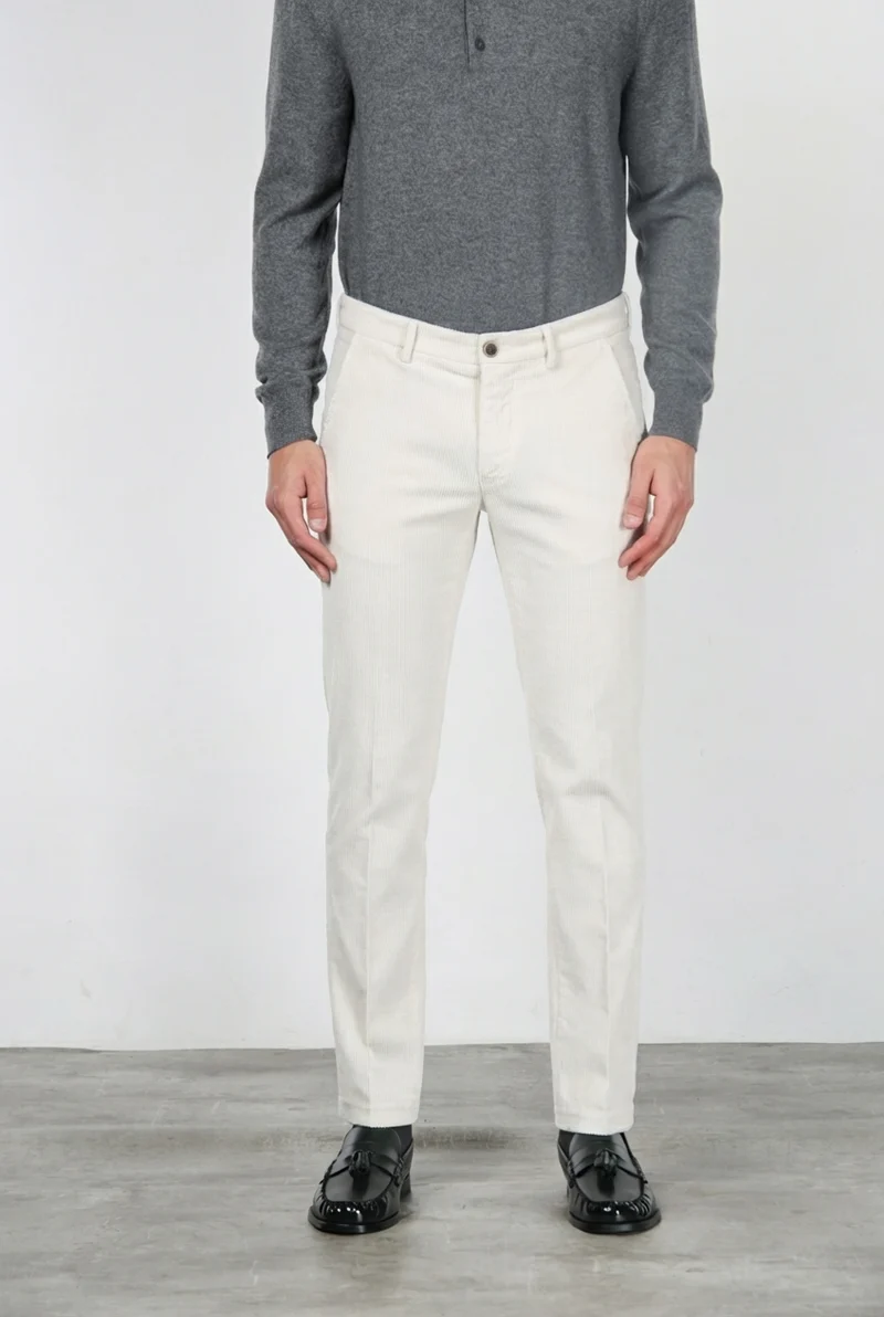 Milano pantalon chino homme en velours côtelé 500 raies, extra slim fit ①