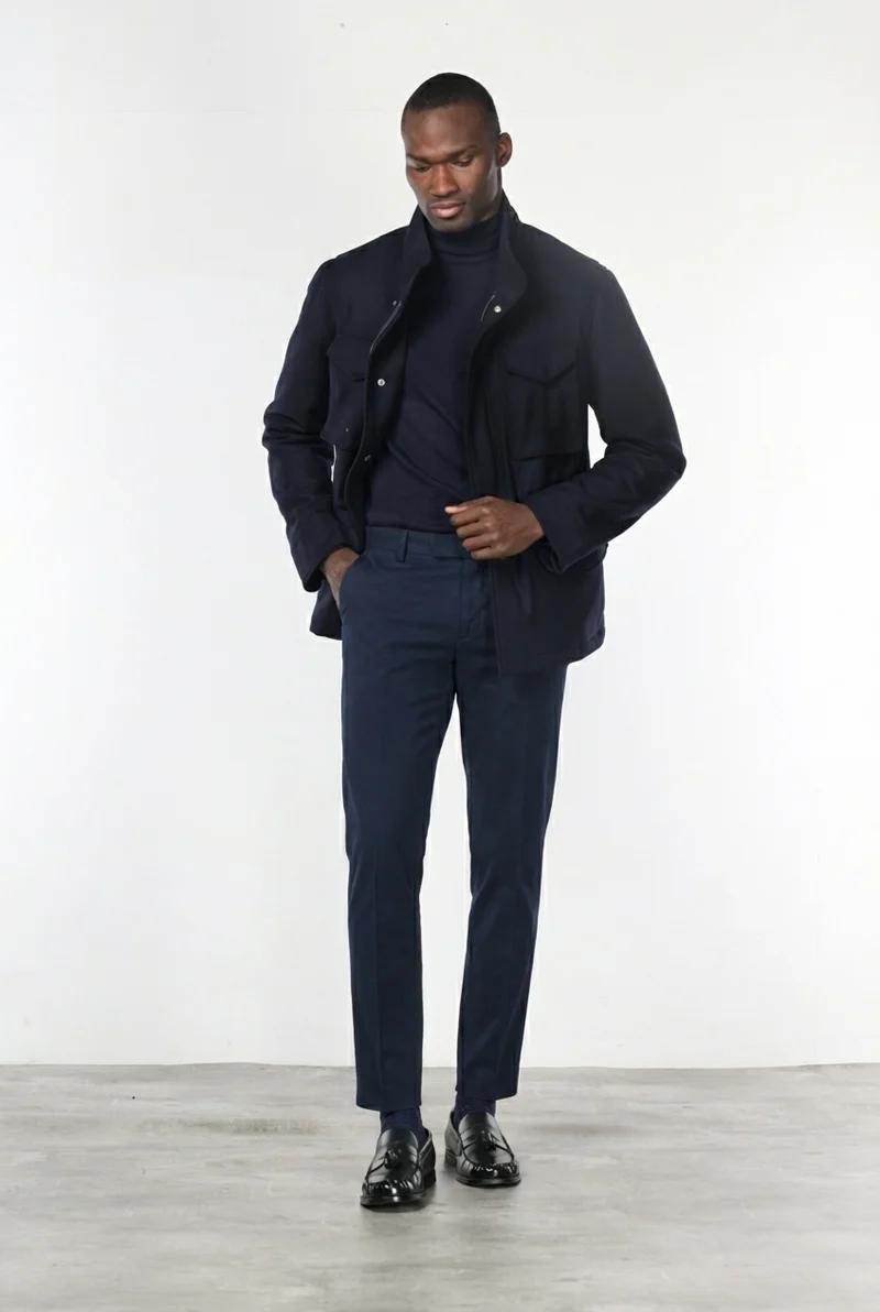 Milano pantalon chino homme en gabardine stretch, coupe extra slim ①