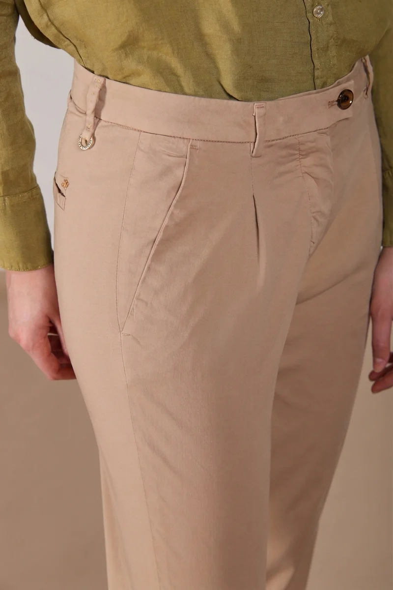 New York Carrot Sartoriale 1 Pince pantalon chino femme en satin de coton et soie carrot fit
