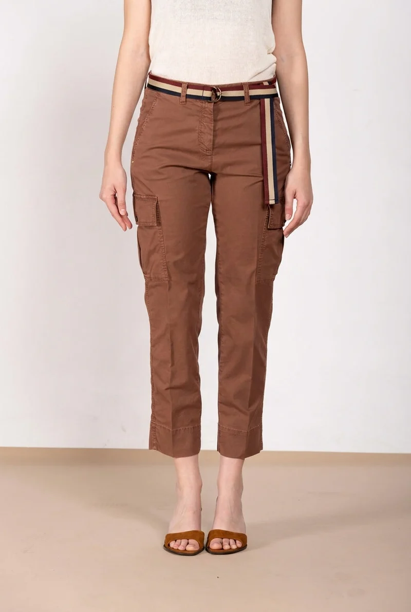 Marlene Cargo pantalon femme en twill léger stretch carrot fit