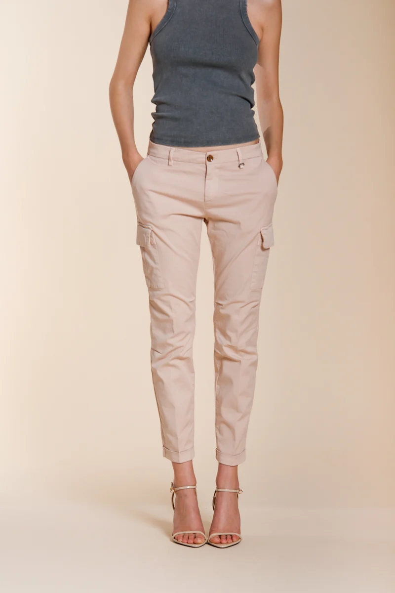 Chile City pantalon cargo femme en gabardine stretch slim fit