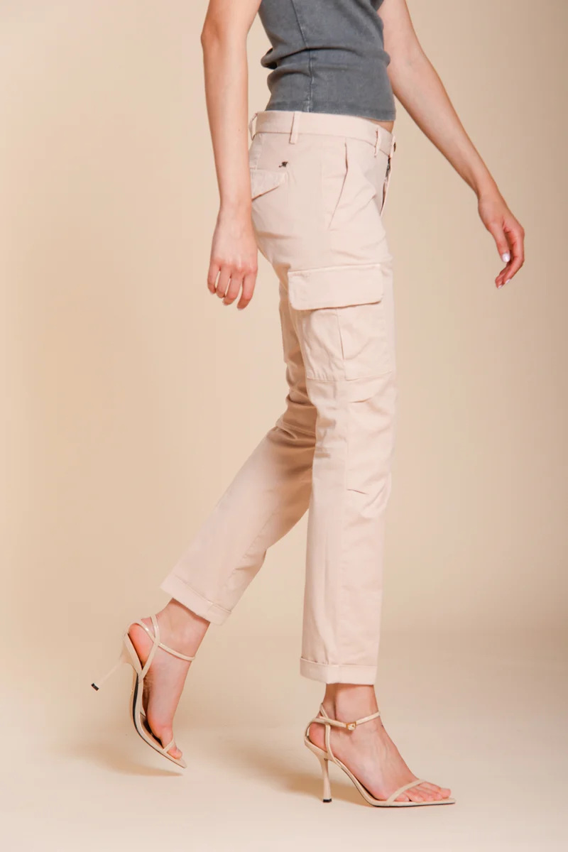 Chile City pantalon cargo femme en gabardine stretch slim fit