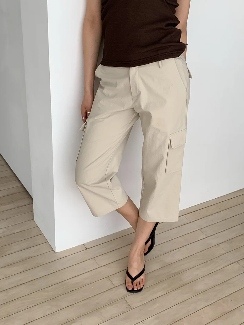 ViveL Cropped Capri Cargo Pants