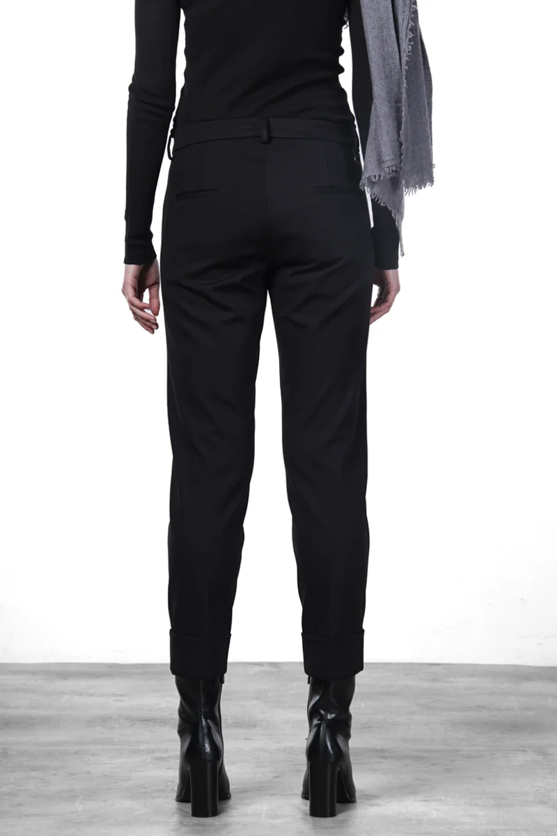New York Carrot pantalon chino femme en jersey technique carrot fit ①