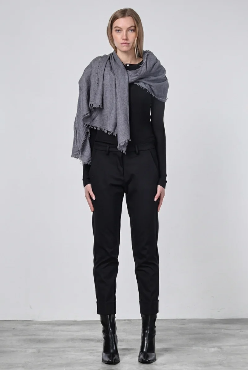 New York Carrot pantalon chino femme en jersey technique carrot fit ①
