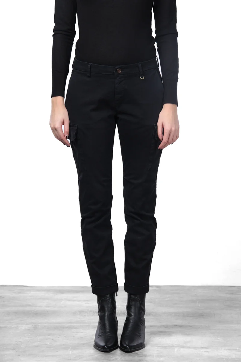 Chile City pantalon cargo femme en satin slim fit