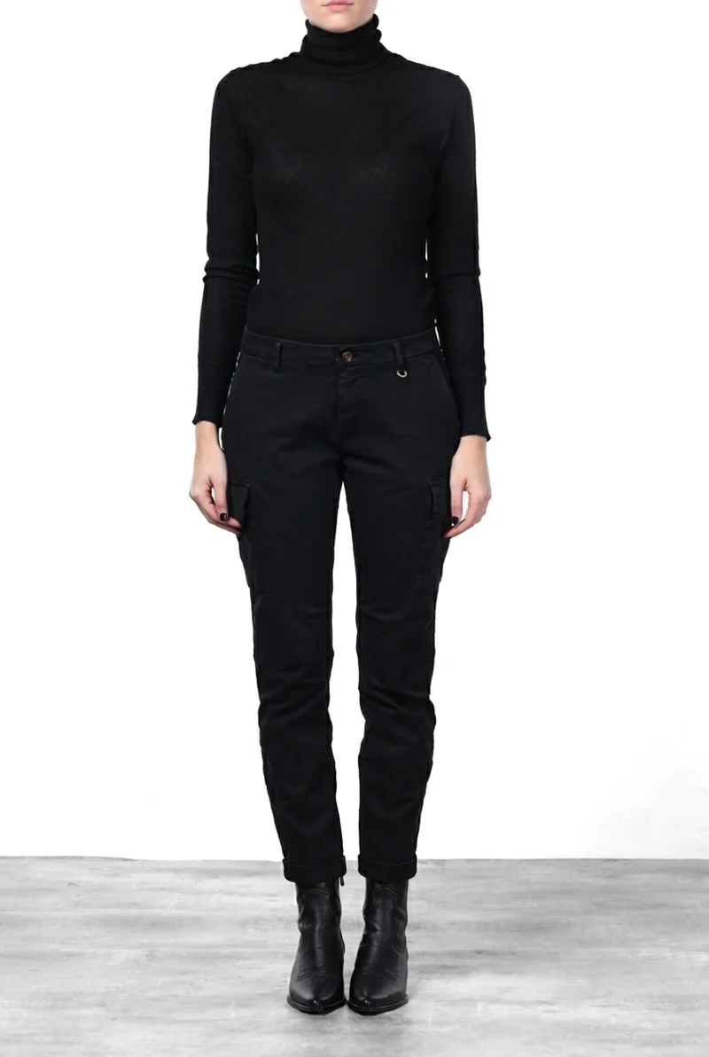 Chile City pantalon cargo femme en satin slim fit