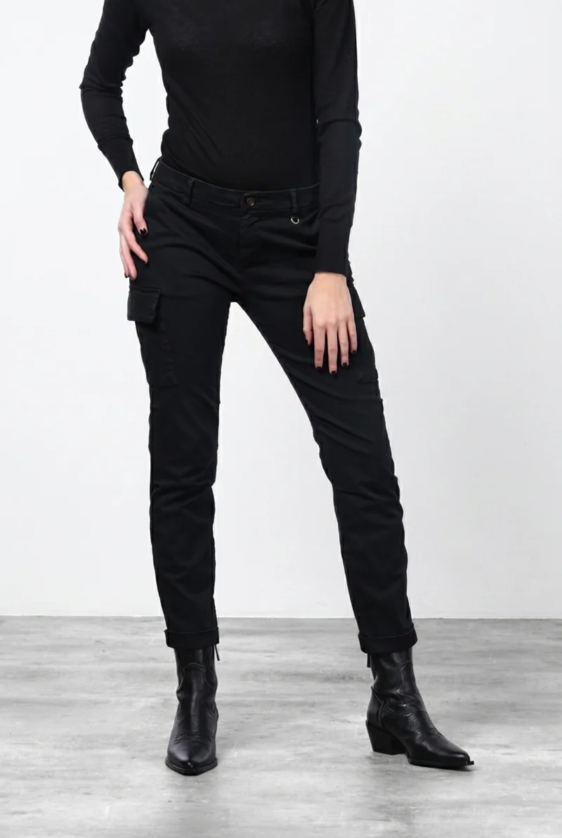 Chile City pantalon cargo femme en satin slim fit