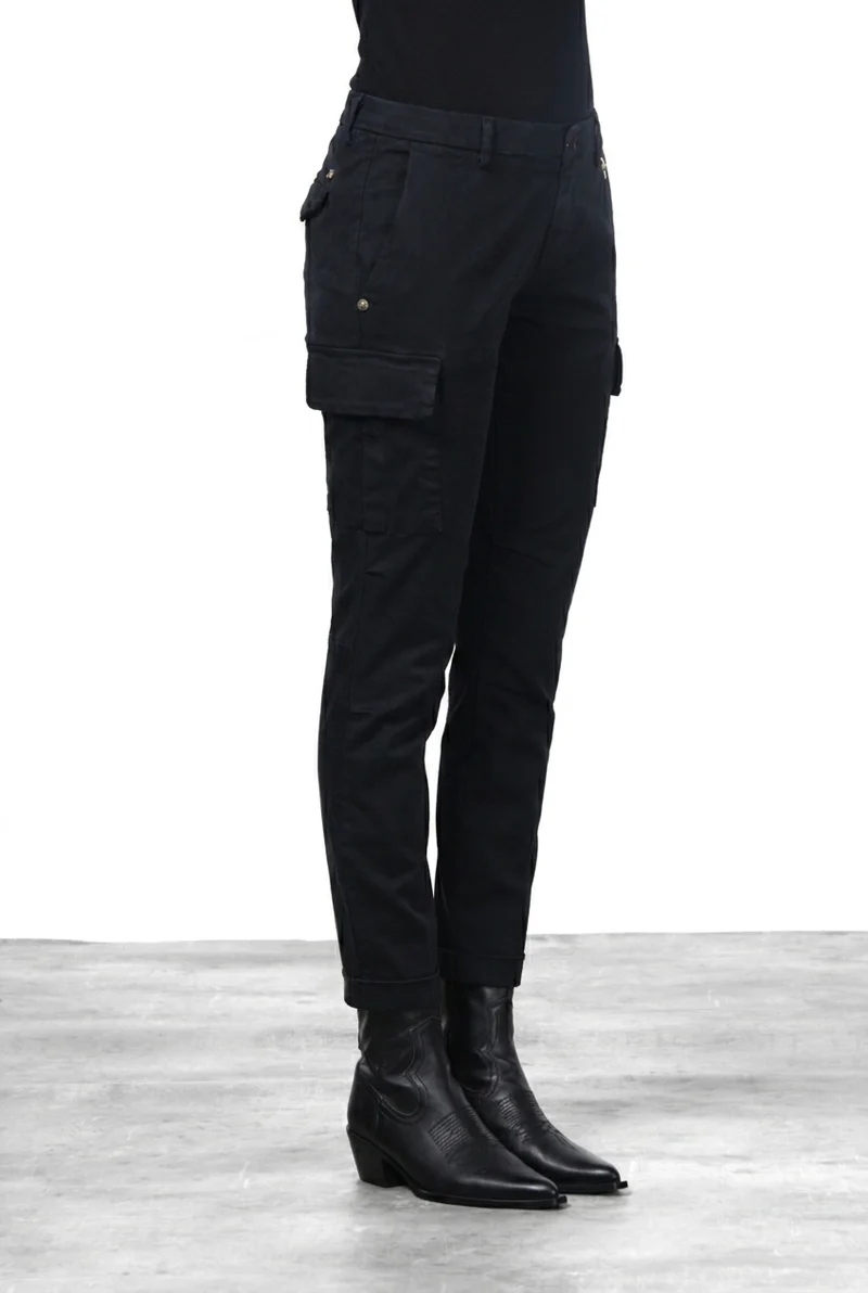 Chile City pantalon cargo femme en satin slim fit
