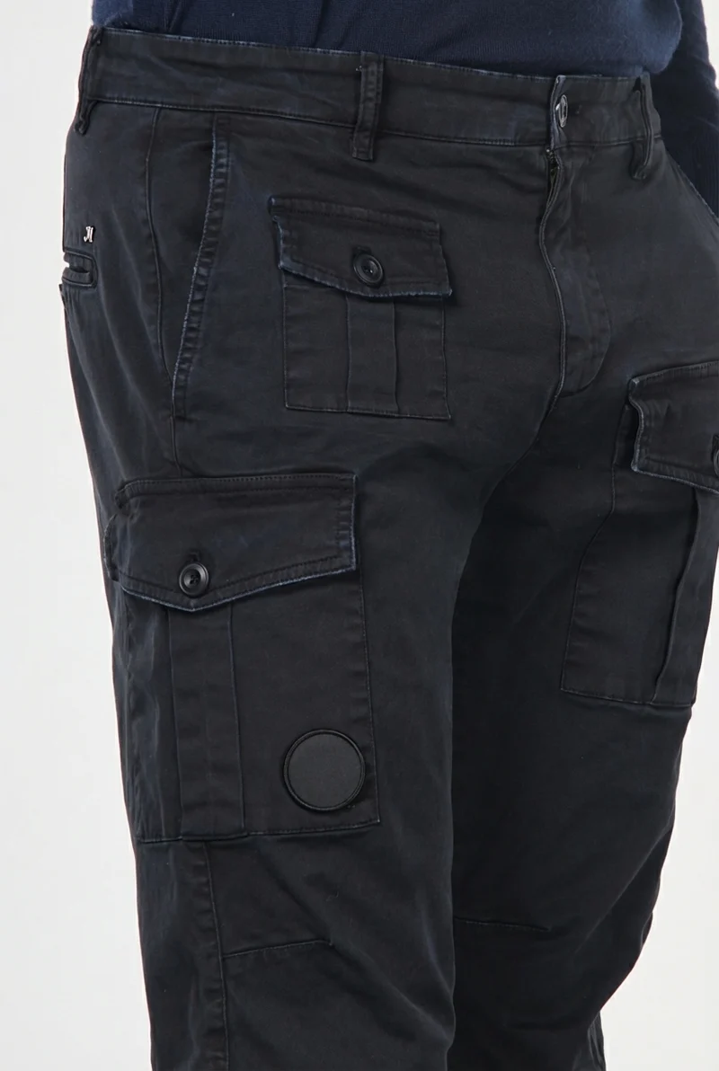 George Coolpocket pantalon cargo homme en gabardine carrot fit①