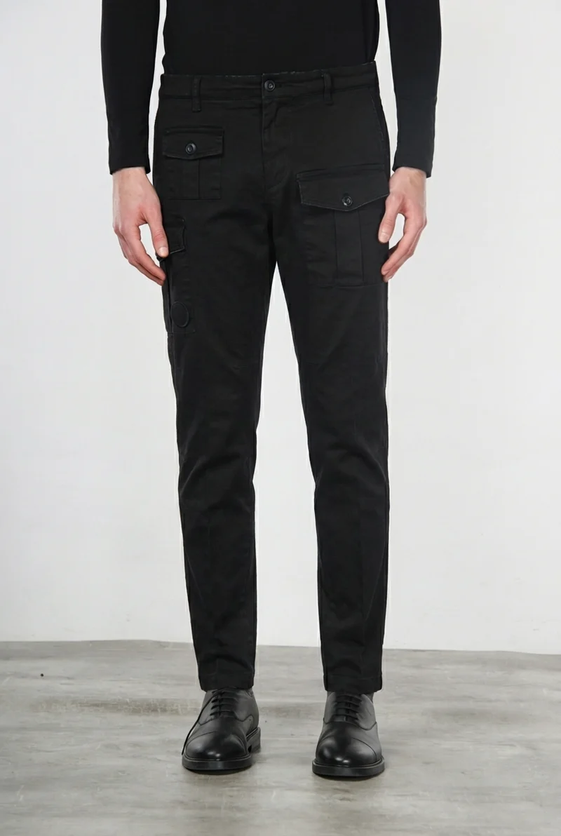 George Coolpocket pantalon cargo homme en gabardine, coupe carrot ①