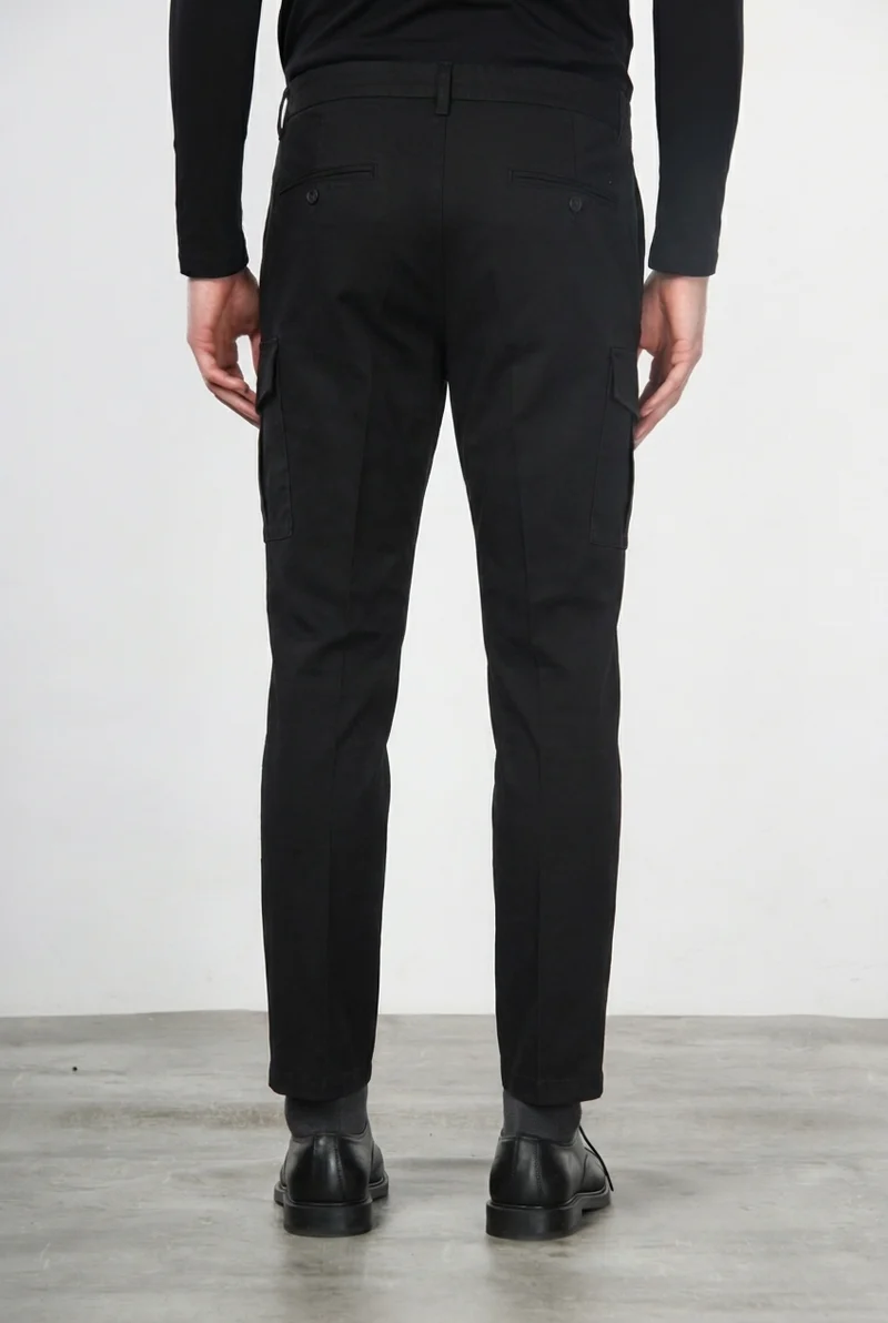 George Coolpocket pantalon cargo homme en gabardine, coupe carrot ①