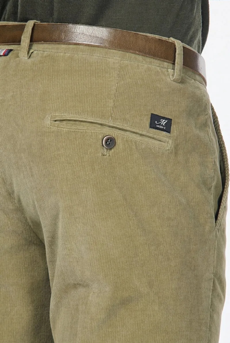 Pantalon chino homme Torino en velours 1000 raies, slim fit ①