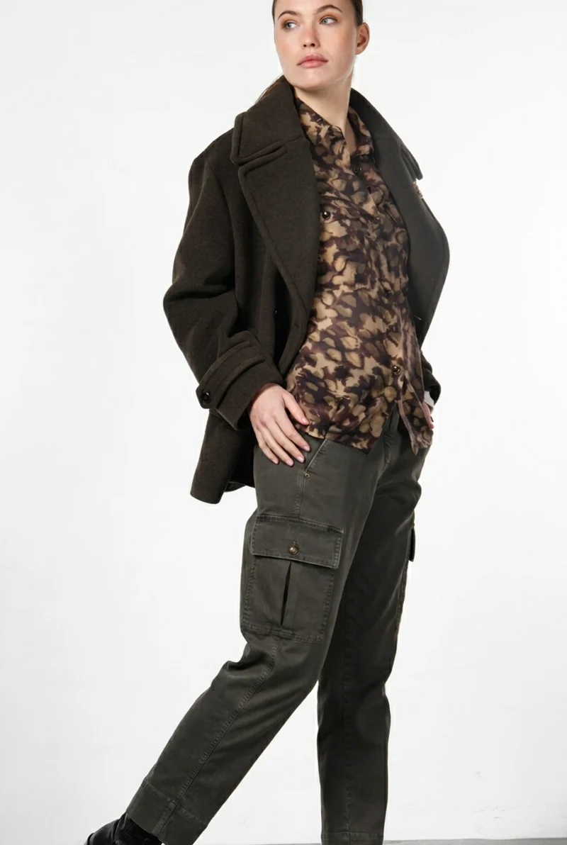 Pantalon cargo femme Marlene Cargo en gabardine, carrot fit