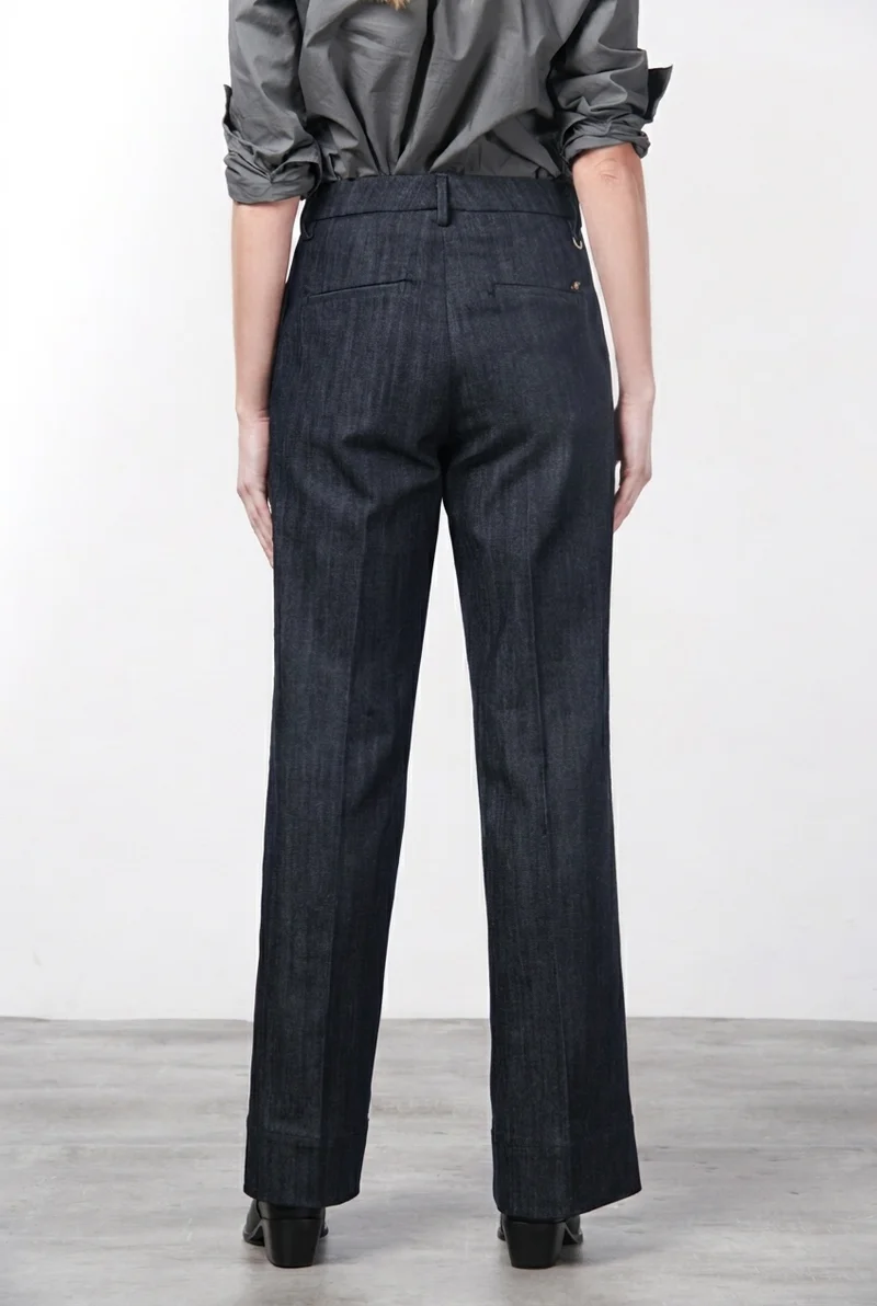 New York Studio pantalon chino femme en denim stretch, straight fit ①