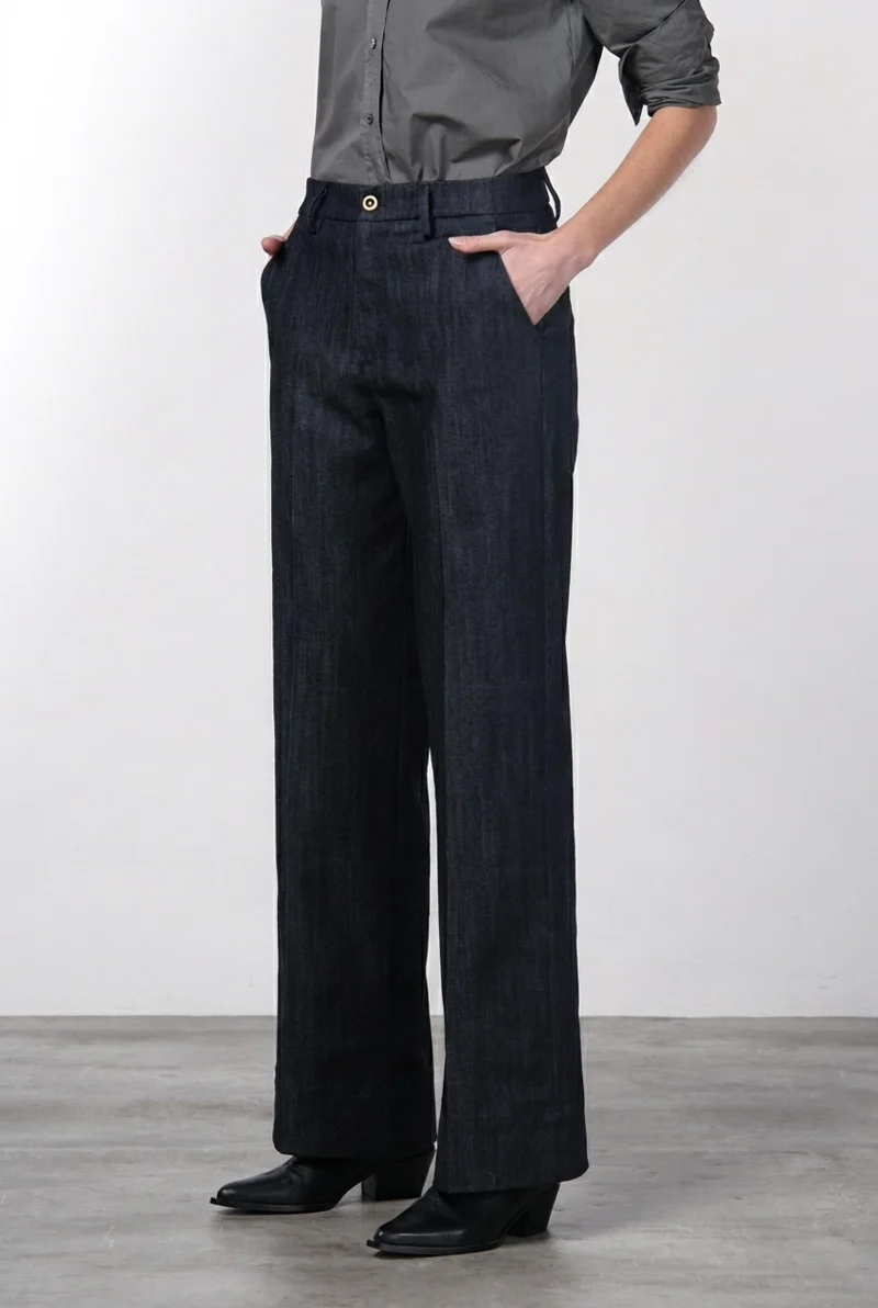 New York Studio pantalon chino femme en denim stretch, straight fit ①