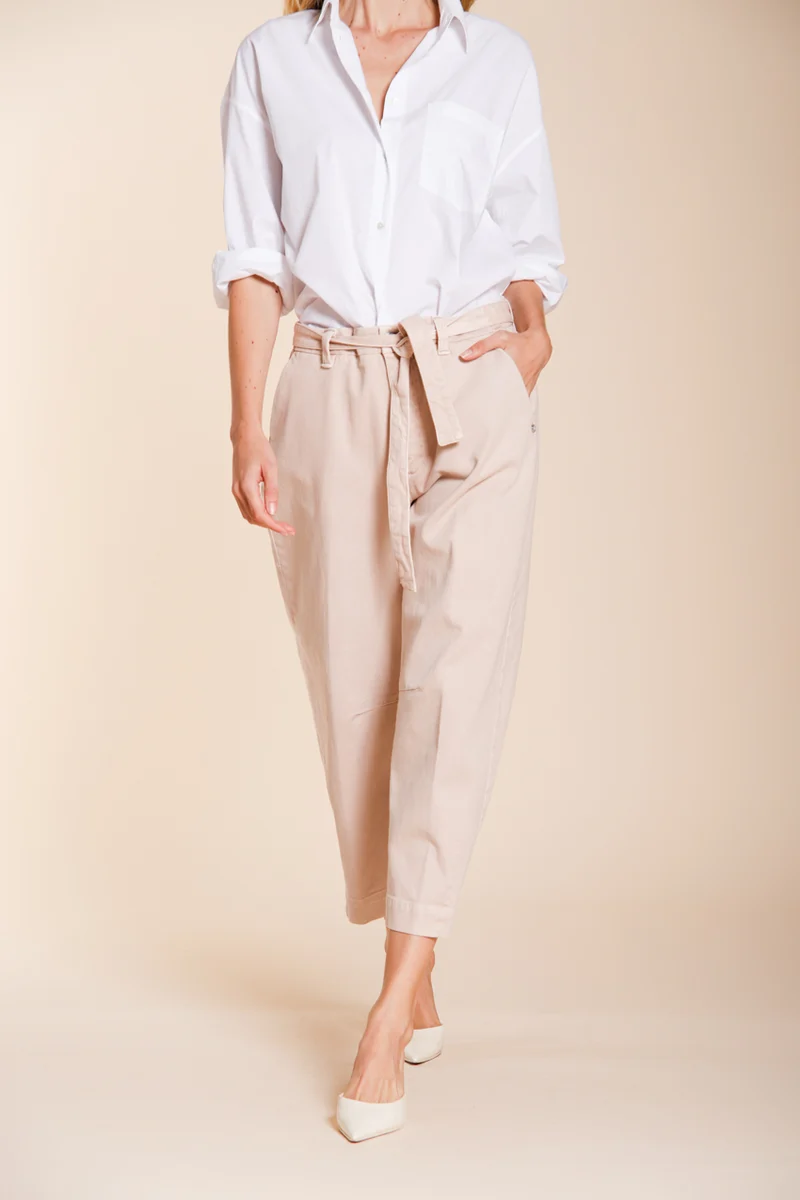 Vivienne City pantalon chino femme en bull stretch balloon fit