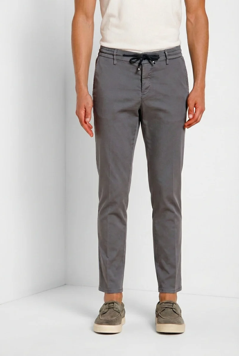 Milano Jogger Travel pantalon chino homme en satin technique travel stretch extra slim fit