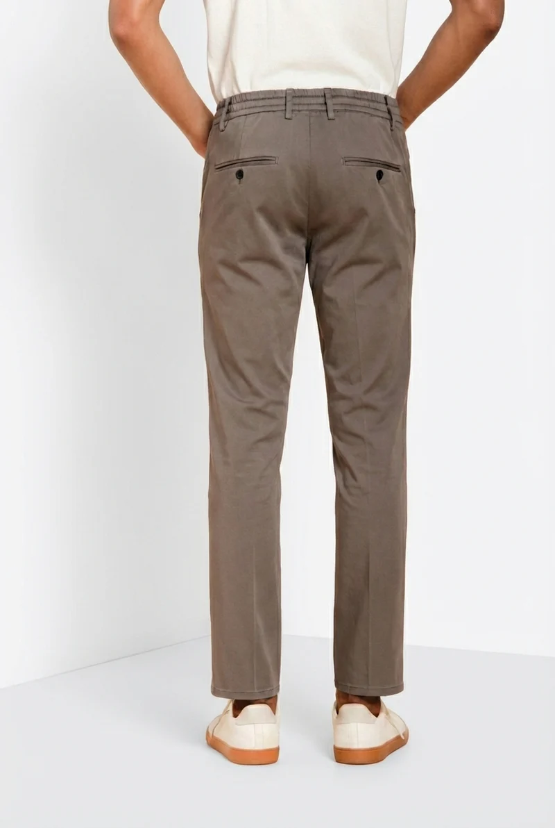 Milano Jogger Travel pantalon chino homme en satin technique travel stretch extra slim fit