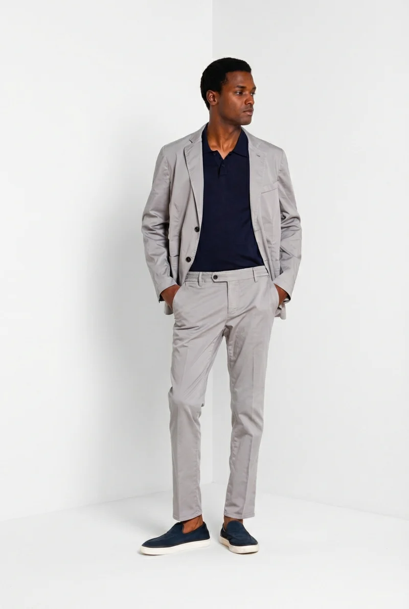 Milano Jogger Travel pantalon chino homme en satin technique travel stretch extra slim fit