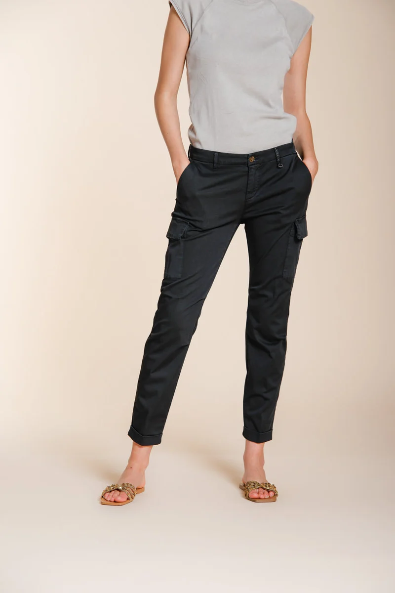 Chile City pantalon cargo femme en gabardine stretch slim fit