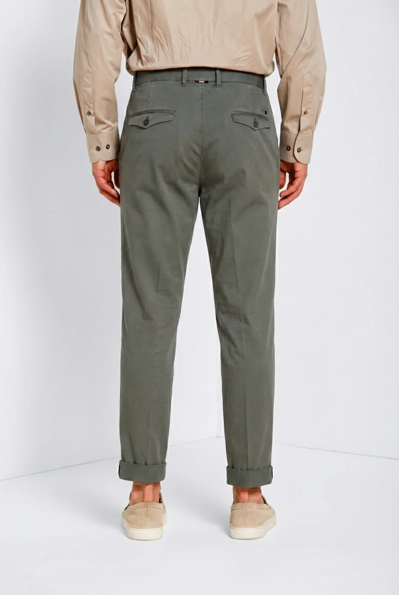 Pinces pantalon chino homme en gabardine stretch relaxed fit