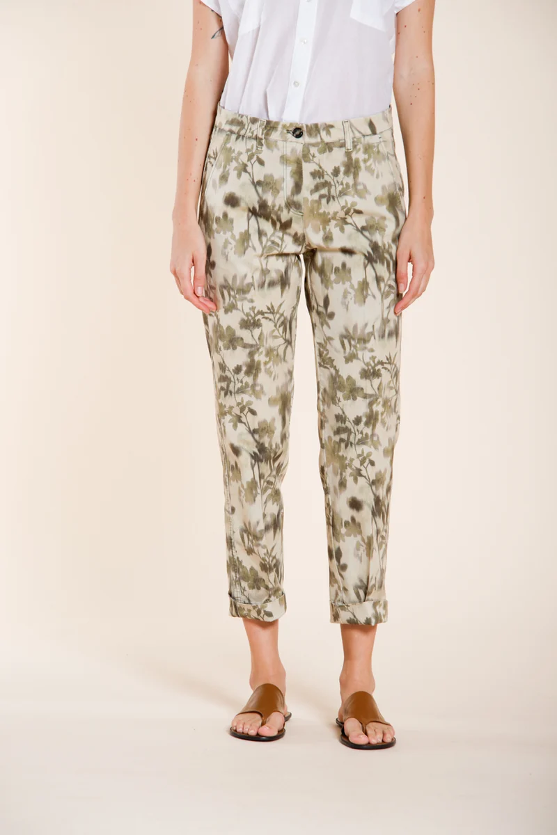 Marlene pantalon chino femme en gabardine imprimé feuilles carrot fit