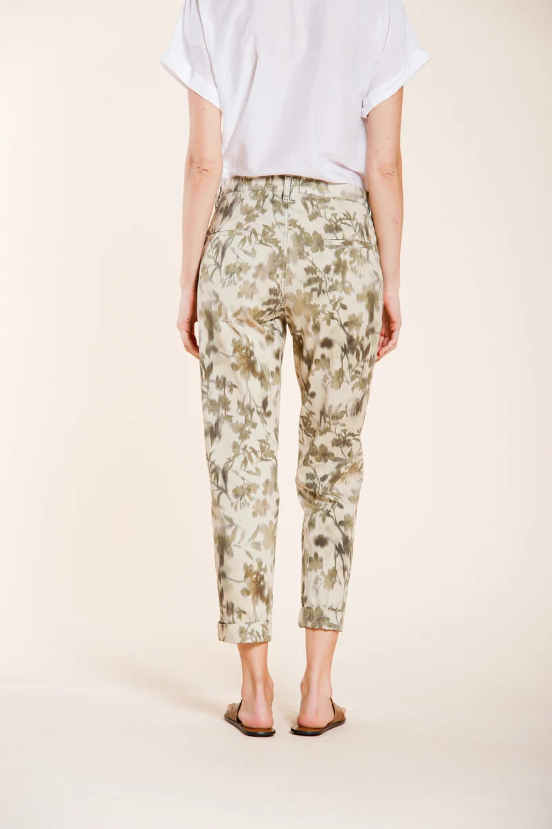 Marlene pantalon chino femme en gabardine imprimé feuilles carrot fit