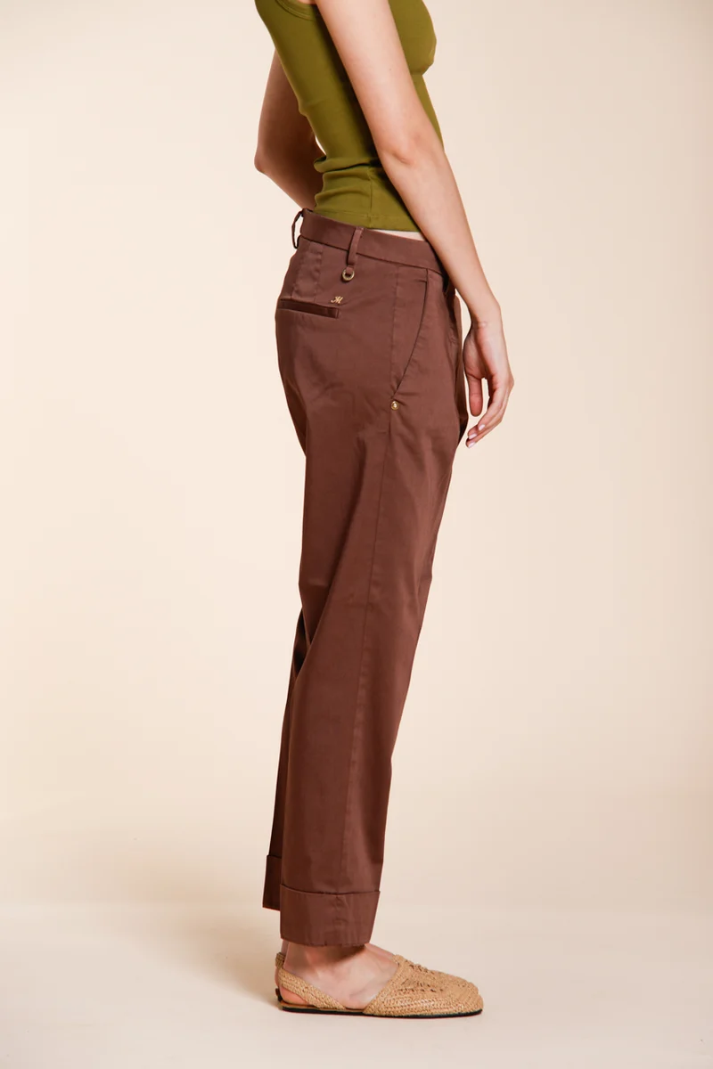 New York Carrot pantalon chino femme en satin stretch carrot fit ①