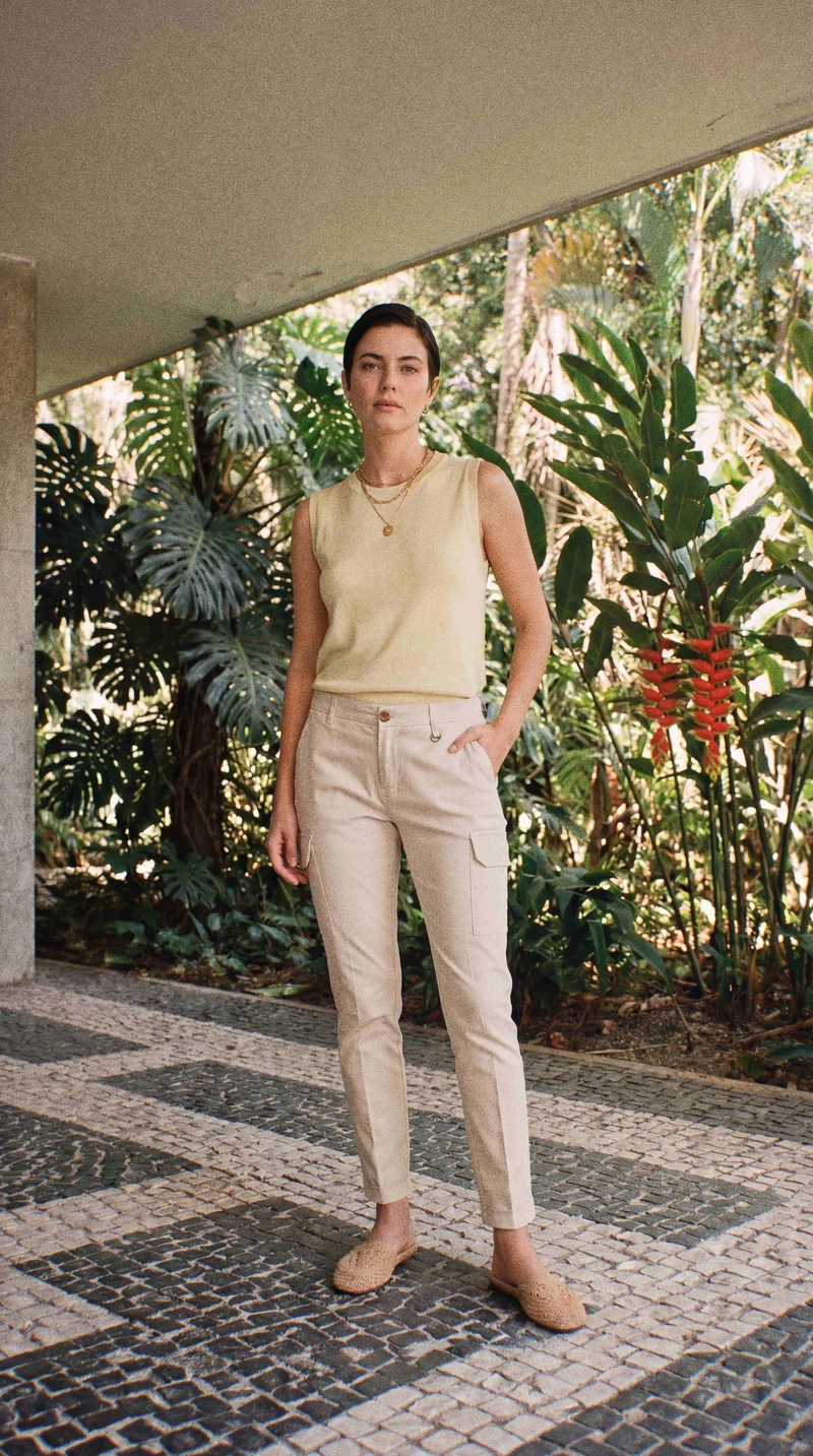 Chile City pantalon cargo femme en gabardine stretch slim fit