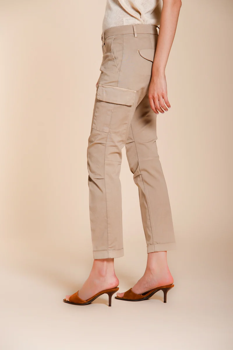 Chile City pantalon cargo femme en gabardine stretch slim fit