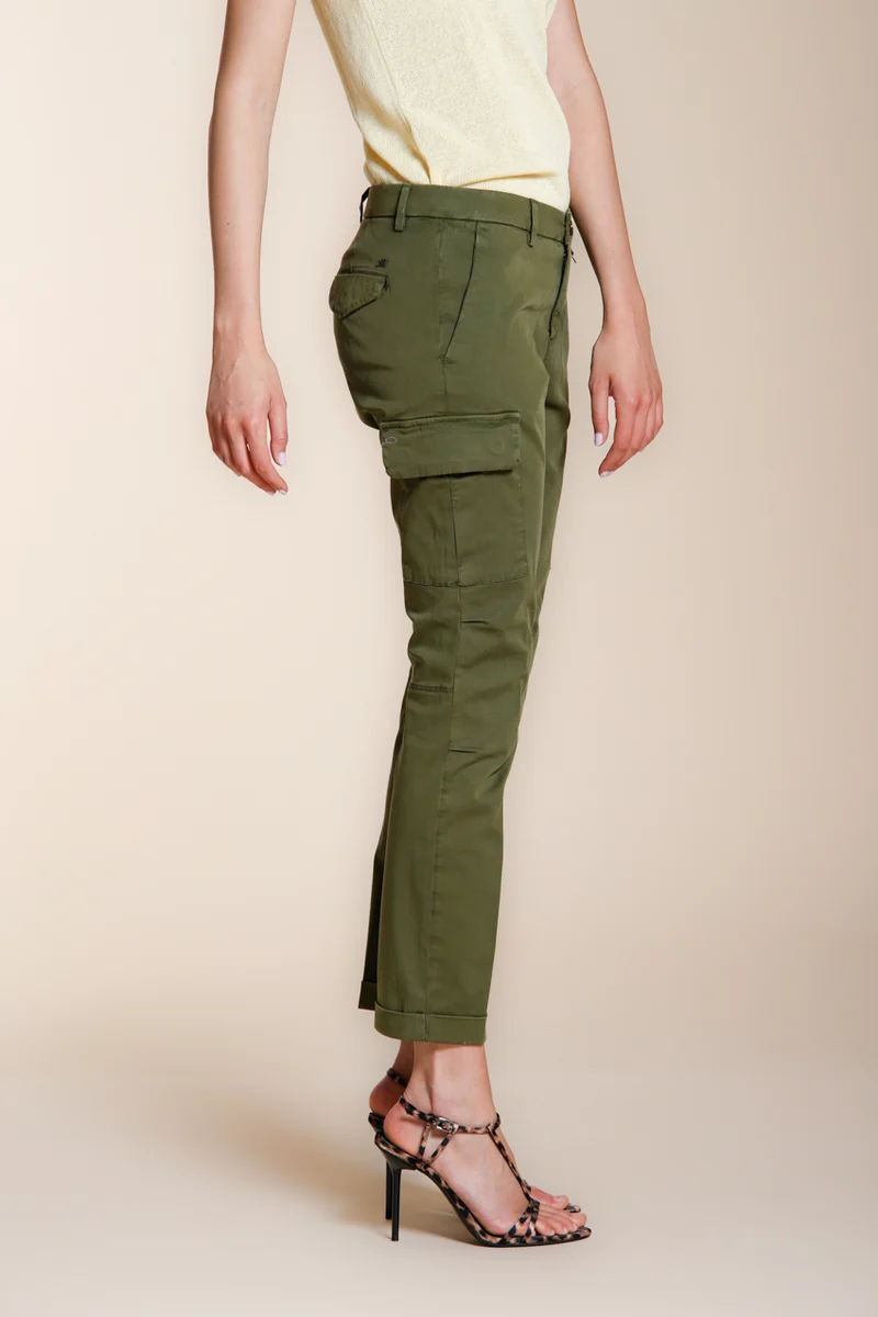 Chile City pantalon cargo femme en gabardine stretch slim fit