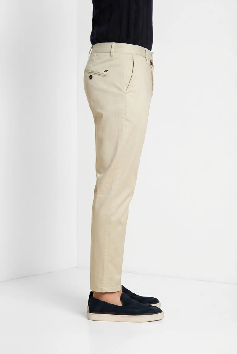 Osaka pantalon chino homme en tricotine fine de coton et lyocell carrot fit