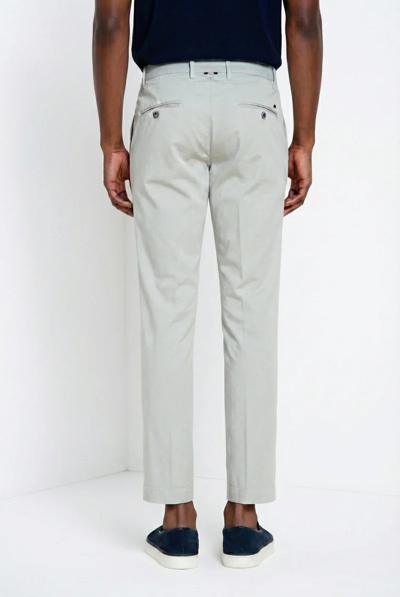 Milano pantalon chino homme en gabardine stretch extra slim fit ①