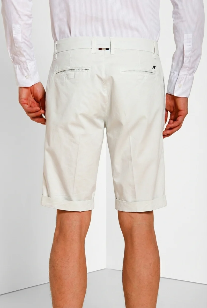 London bermuda chino homme en gabardine stretch regular fit ①