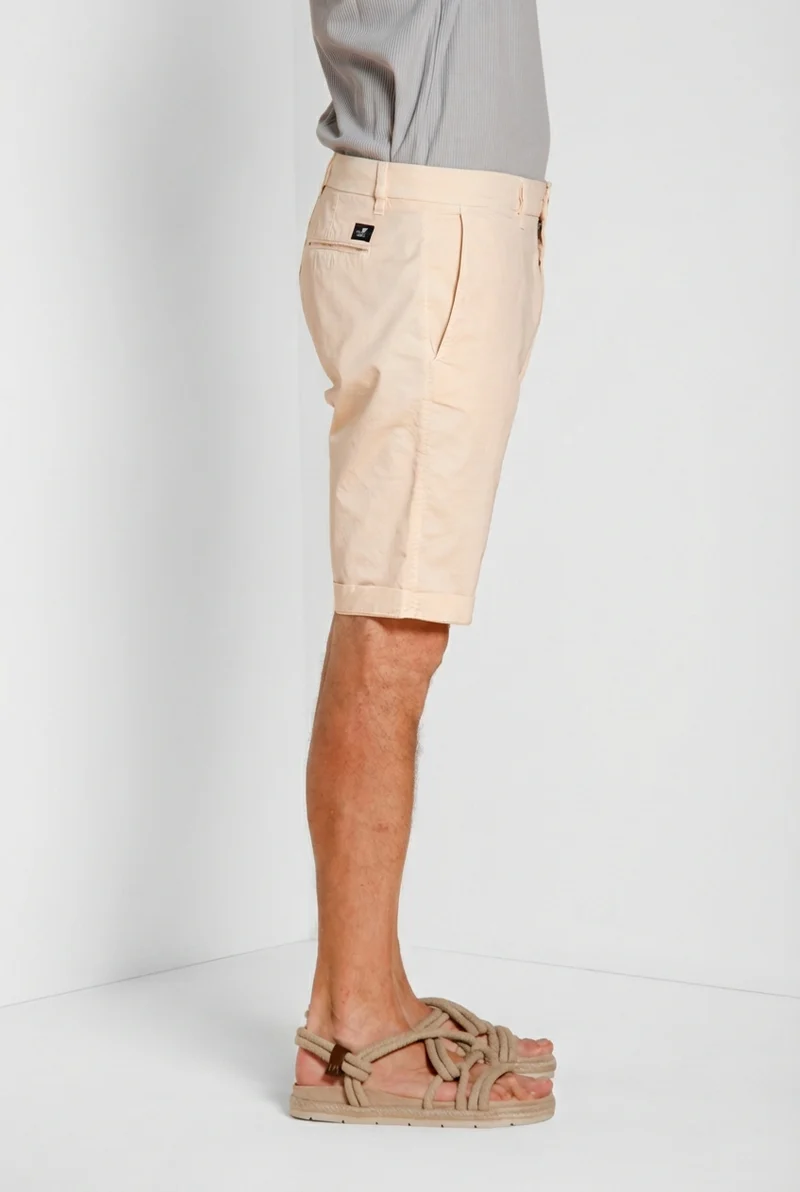 London bermuda chino homme en gabardine stretch regular fit ①