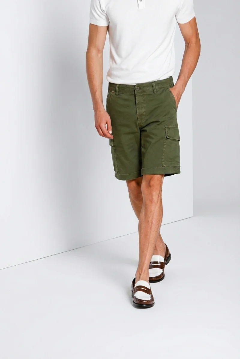 Chile bermuda cargo homme en satin stretch slim fit ①