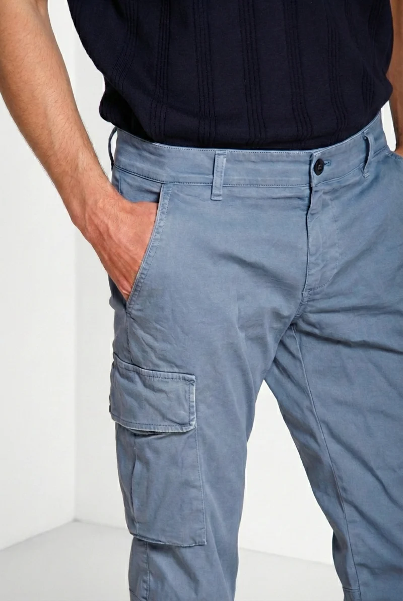 Chile pantalon cargo homme en satin stretch extra slim fit ①