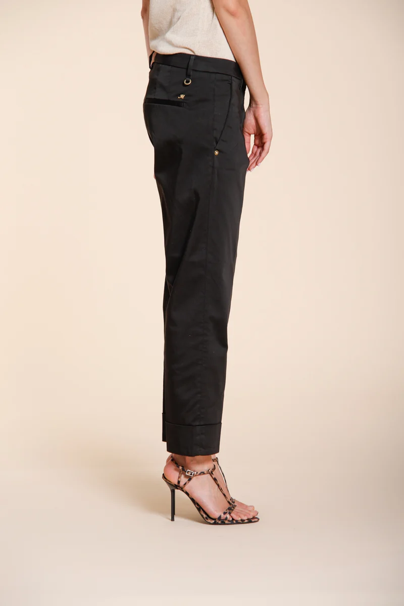 New York Carrot pantalon chino femme en satin stretch carrot fit ①
