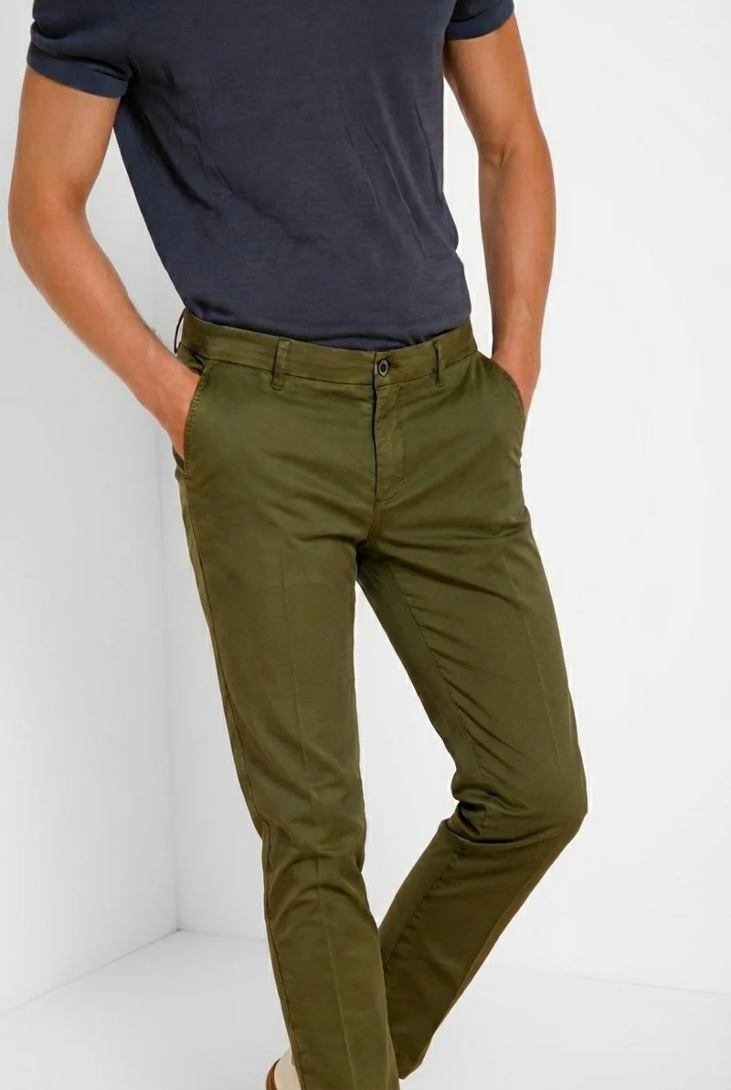 Milano pantalon chino homme en gabardine stretch extra slim fit ①