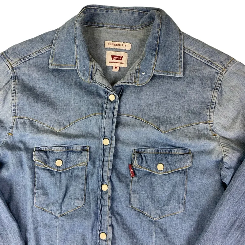 Vintage 90s Levi’s ‘classic fit’ Western Denim Shirt S M