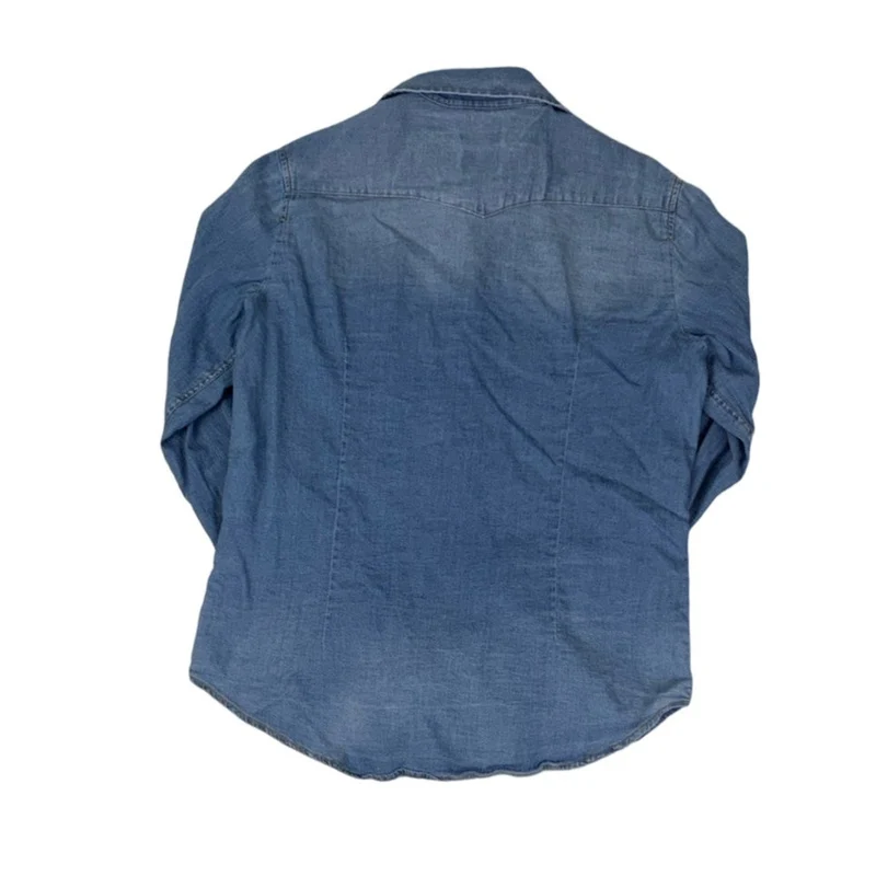 Vintage 90s Levi’s ‘classic fit’ Western Denim Shirt S M
