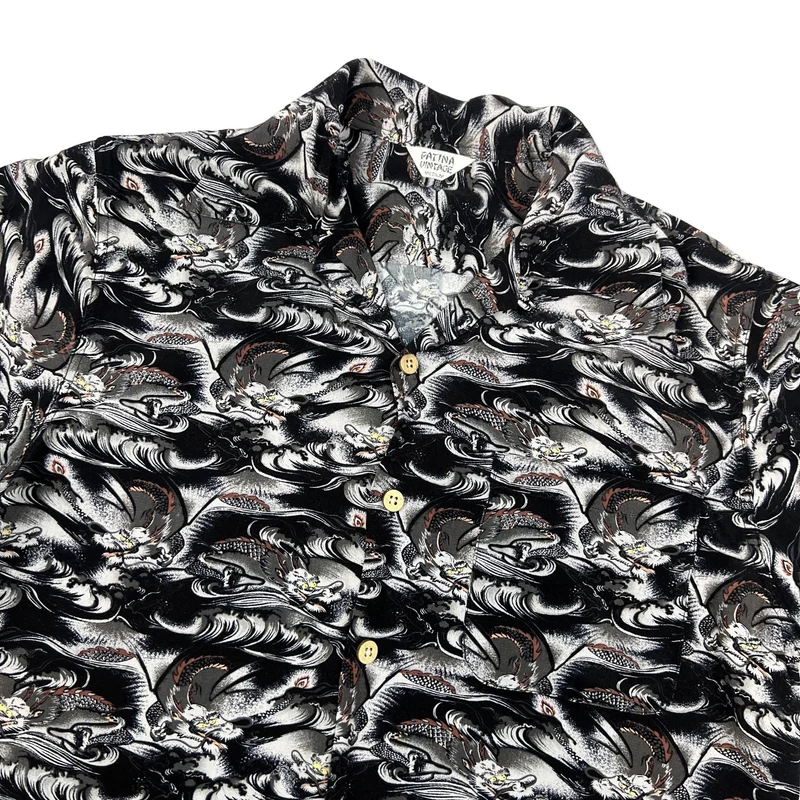 Vintage Y2K Black & White Dragon Print Hawaiian Shirt S M
