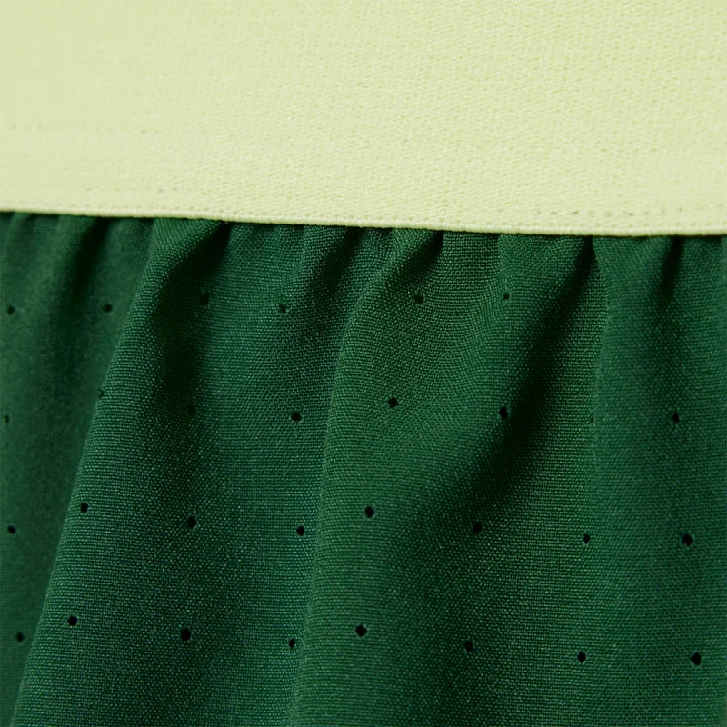SHORT LACOSTE ROLAND-GARROS JOUEUR ON COURT