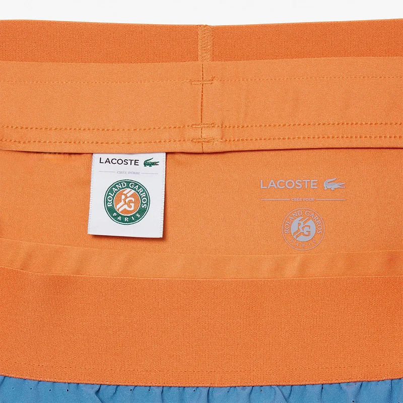 SHORT LACOSTE ROLAND-GARROS JOUEUR ON COURT