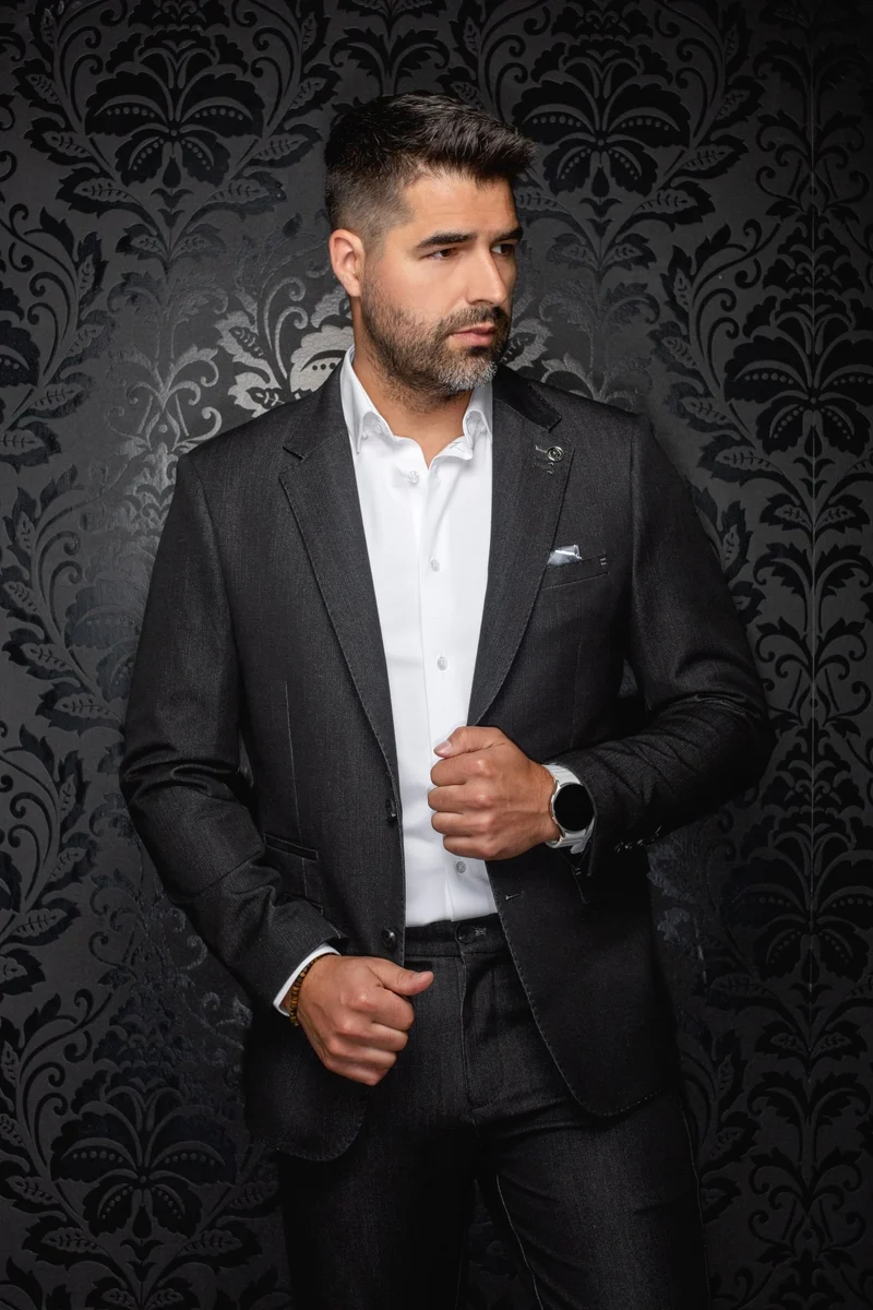 VESTON | SULLIVAN, Black